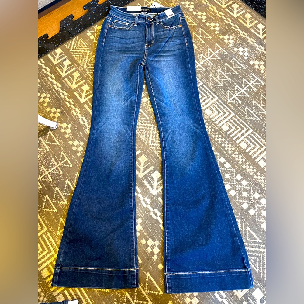 Judy blue flare jeans high waste size 1 brand new